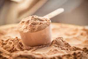 Grass-Fed Whey Protein vs. Regular Whey: Here’s What’s Best for You