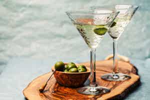 Keto Diet and Alcohol: The Best and Worst Drinks on the Keto Diet