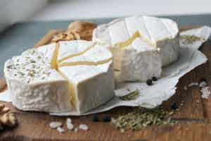 Keto Cheese: Your Guide to Cheese on a Keto Diet